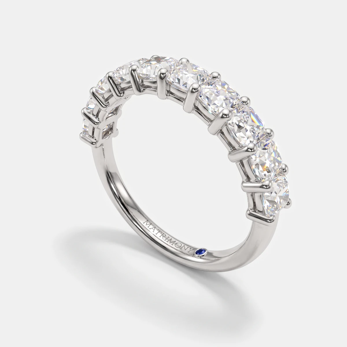Churumbela Alba con piedras en forma radiant